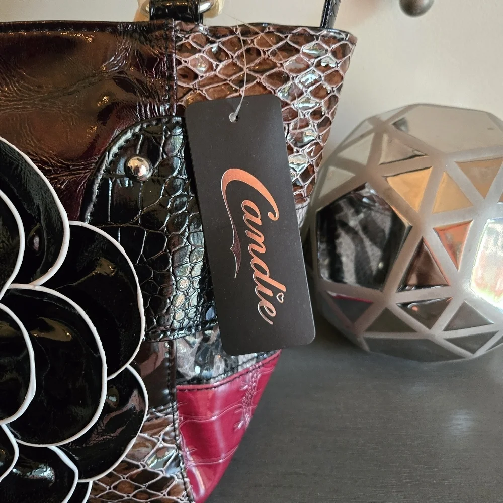 Candie Patent Leather Elegant Shoulder Bag